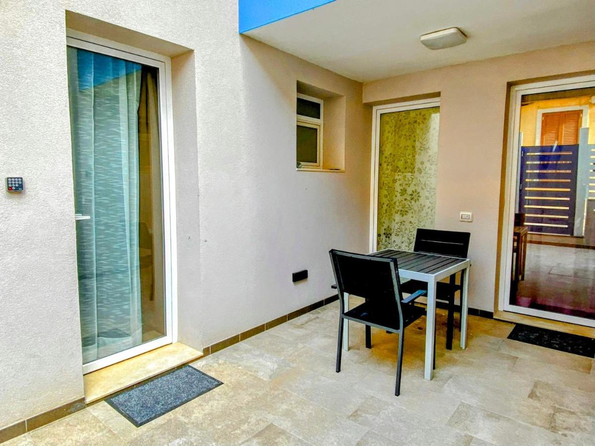 דירות מרינה די רגוזה Casa Med מראה חיצוני תמונה